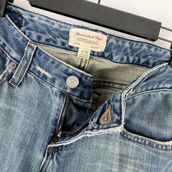Abercrombie & Fitch Vintage Women's Flare Light Wash Low Rise Jeans Size 4R - Picture 4 of 16
